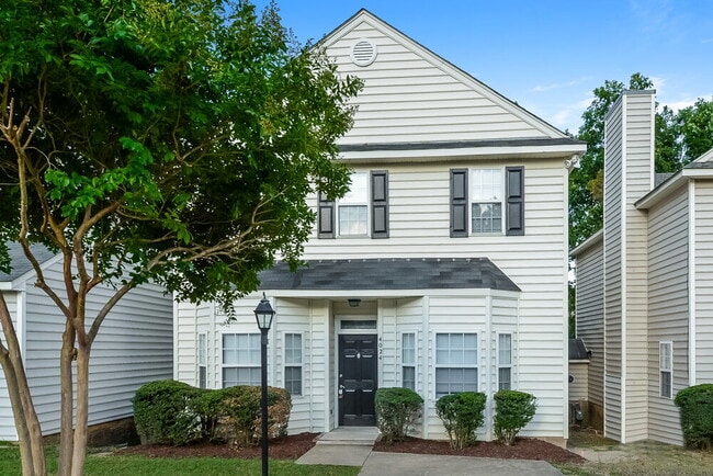 Building Photo - 4024 Beaufain St