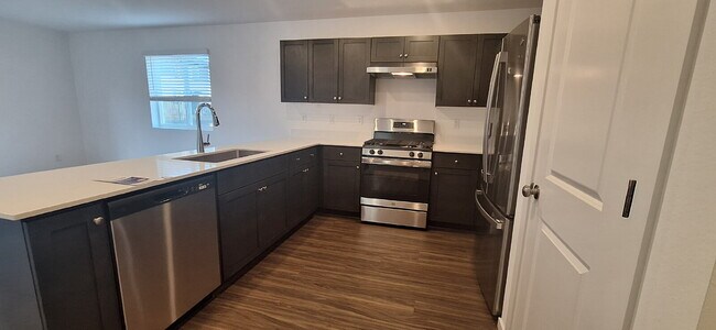 Foto del edificio - 3 Bedroom 2 Bathroom New build House