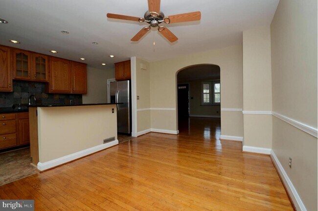 Building Photo - 419 Rodgers Ct