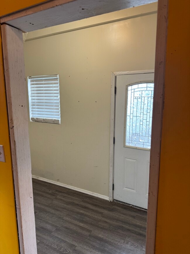 Building Photo - 1423 Harmony Way