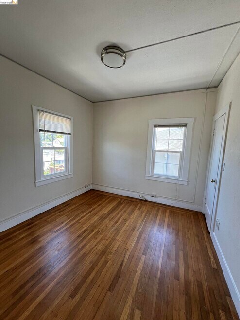 2249 Spaulding Ave