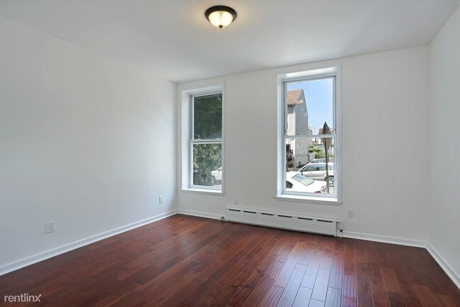Foto del edificio - 86 16th St