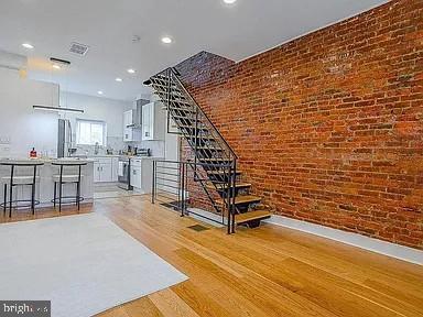 Foto del edificio - 913 S Yewdall St