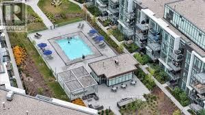 Building Photo - 415 Sea Ray Ave