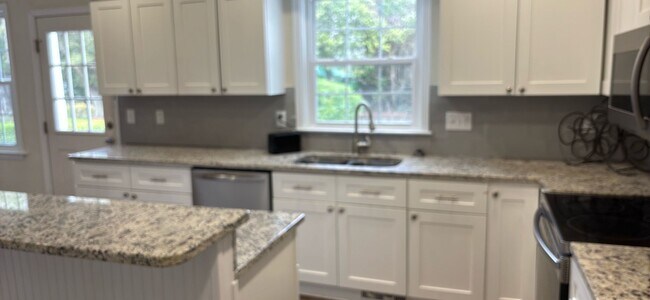 Foto del edificio - Nice 4 bedroom/5.5 bath home on N. Ocean Boulevard