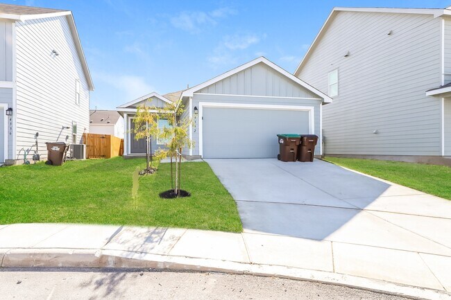 Building Photo - 4332 Levee Rdg