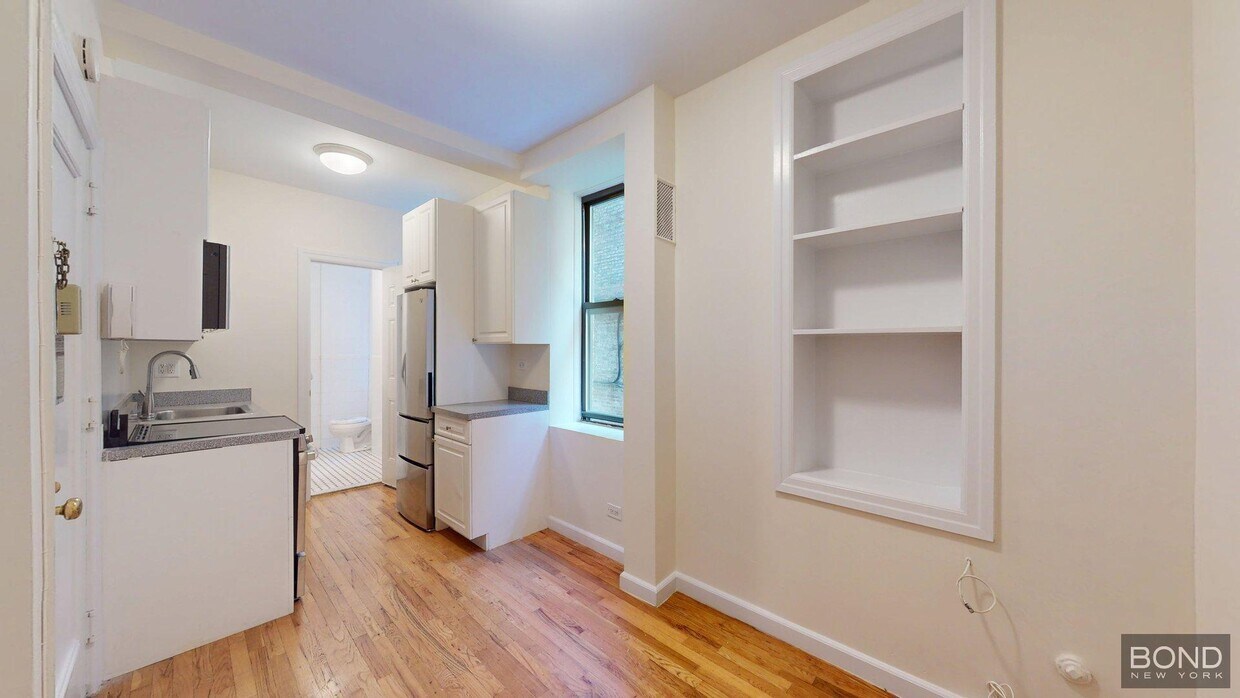 Foto principal - 305 W 45th St