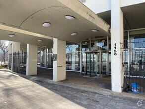 Building Photo - 1150 N Lake Shore Dr