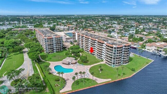 Foto del edificio - 899 Jeffery St