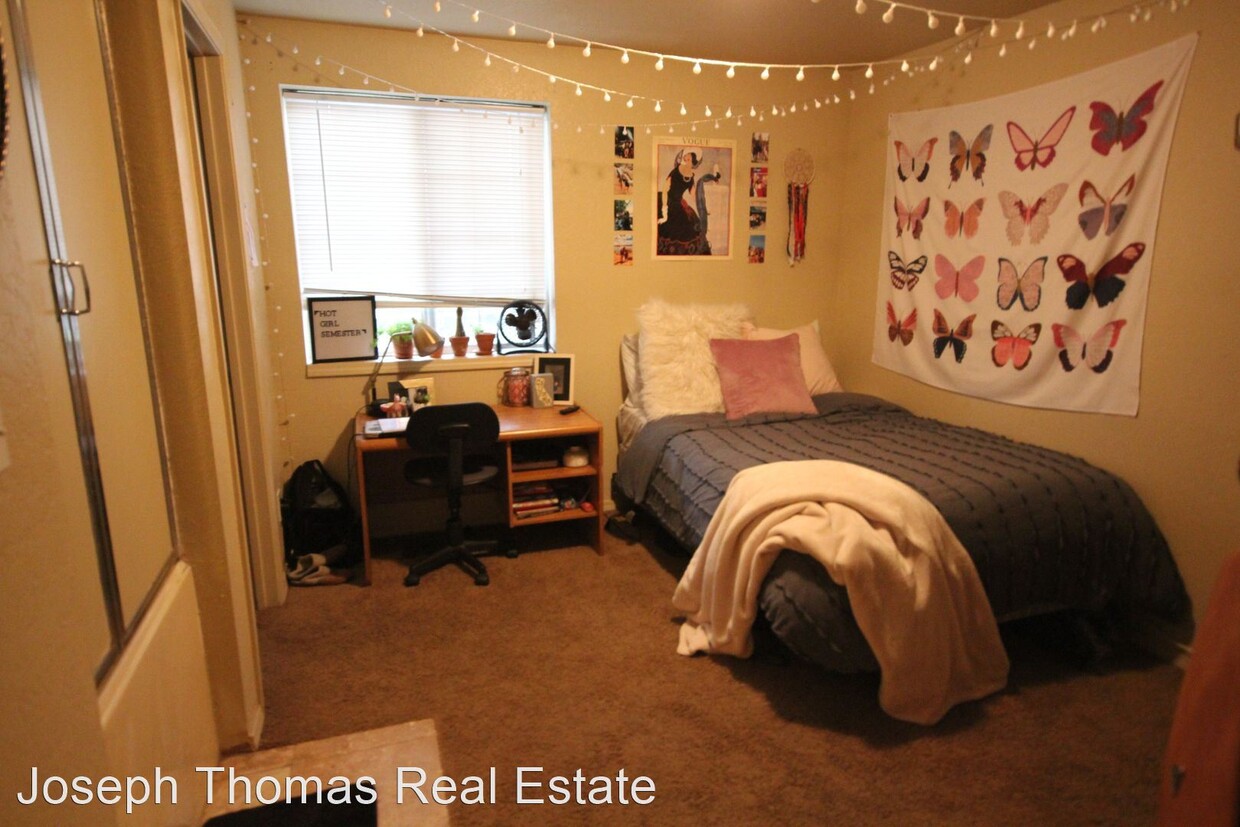 Primary Photo - 718 W 1720 N