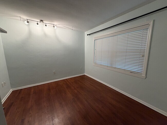 Foto del edificio - 701 SW 28 St