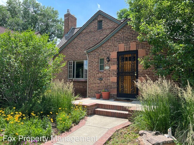 Foto del edificio - 4 br, 2 bath House - 2265 Locust Street