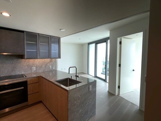 Building Photo - Brand New Koula 1-Bedroom!