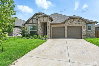 Building Photo - 2309 Sheppards Ln