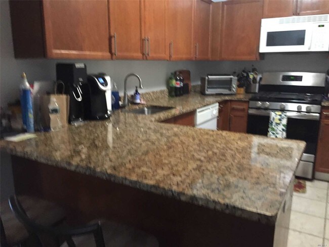 Foto del edificio - 130 Post Ave