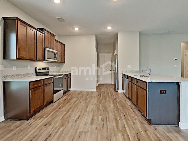 Building Photo - 3420 Ridge Hill Pkwy