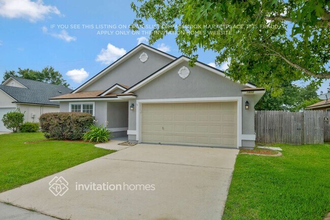 Building Photo - 1800 Northglen Cir