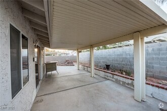 Building Photo - 7129 Paradise Bay Dr