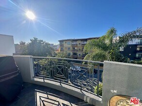 Building Photo - 1132 S Shenandoah St