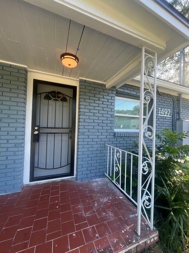 Foto del edificio - 1497 W 13th St