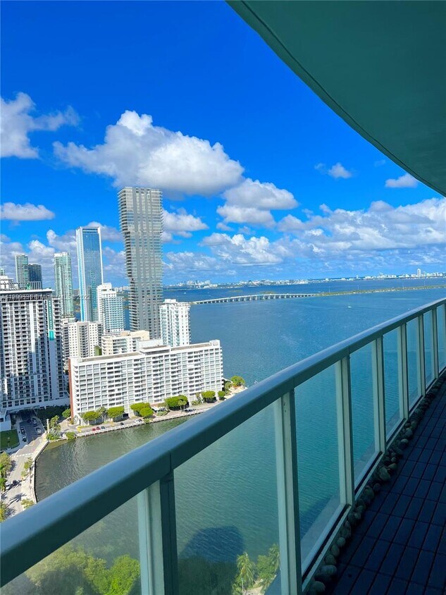 1900 N Bayshore Dr Unit 3008, Miami, FL 33132 Condo for Rent in Miami
