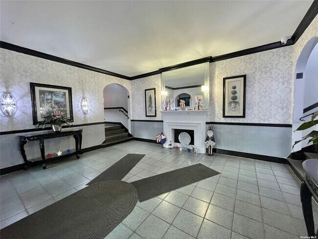 Foto del edificio - 98-50 67th Ave