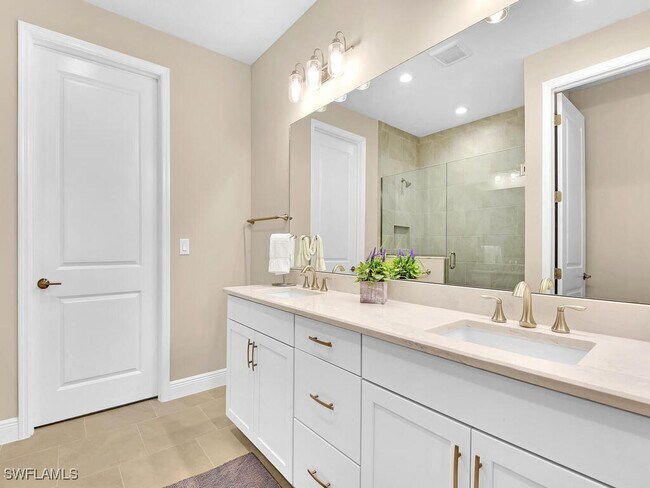 Foto del edificio - 2561 Seychelles Dr