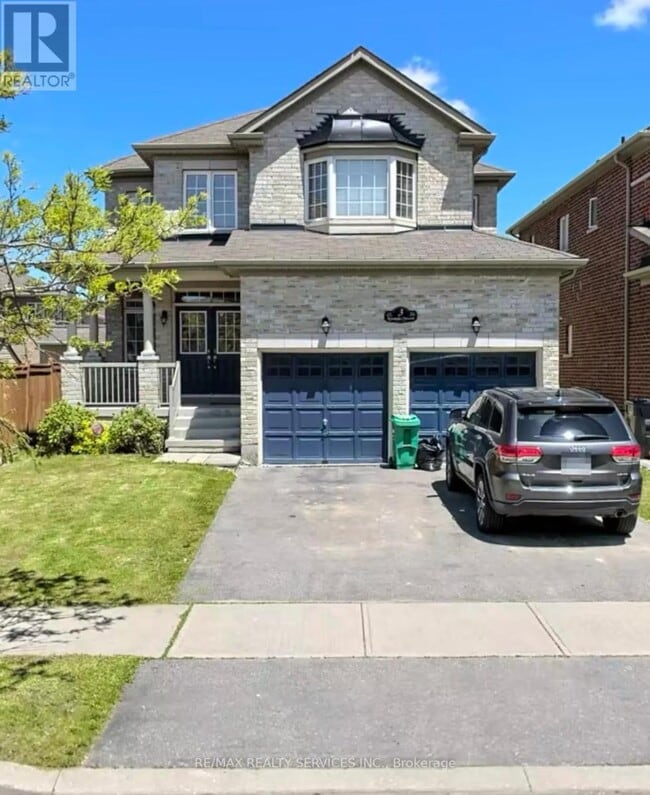 Building Photo - 3 Noranda Crescent