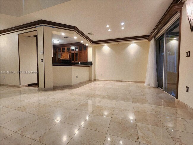 Foto del edificio - 21028 NE 34th Ct