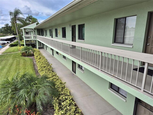 Foto del edificio - 222 Caryl Way