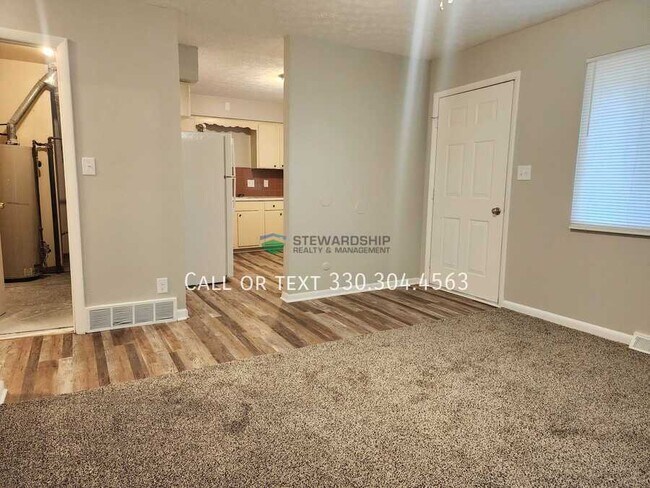 Foto del edificio - 2305 Nesmith Lake Blvd