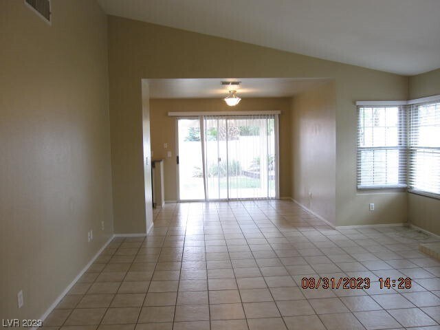 Building Photo - 701 Inglenook Dr