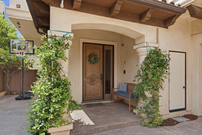 Foto del edificio - 1718 Harriman Ln