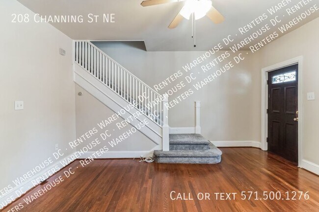 Building Photo - 3Bd//1Bth TH nestled in the heart of Brook...
