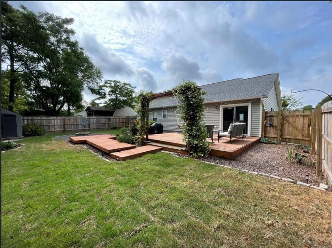 Foto principal - FURNISHED MONTHLY RENTAL-AVAILABLE MAY-JUN...