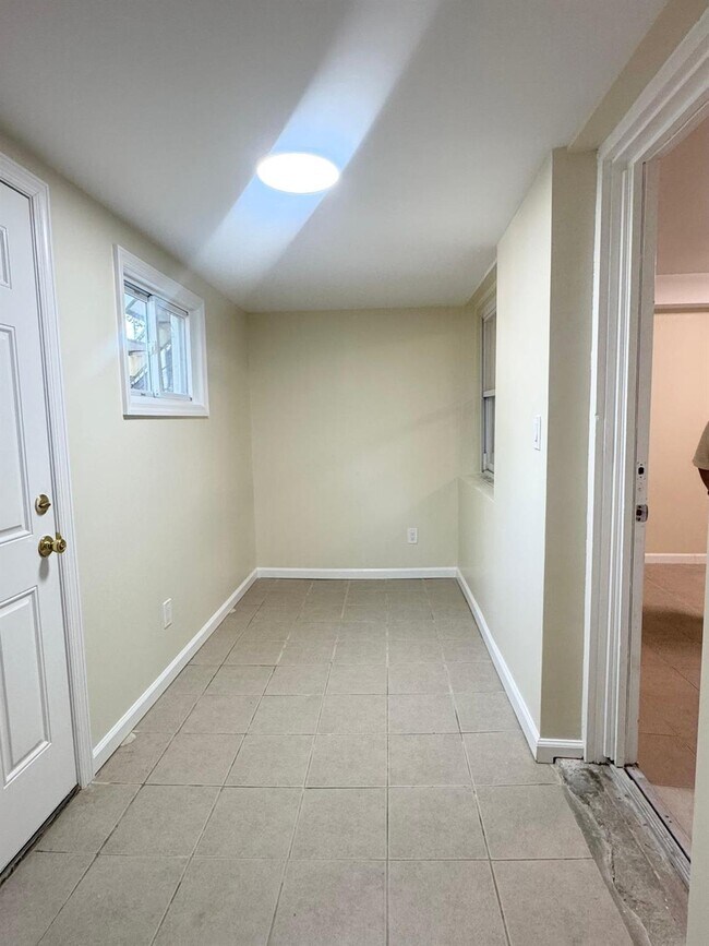 Foto del edificio - 2238 Lacombe Ave