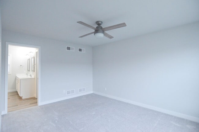 Building Photo - 4829 Suelo Rd