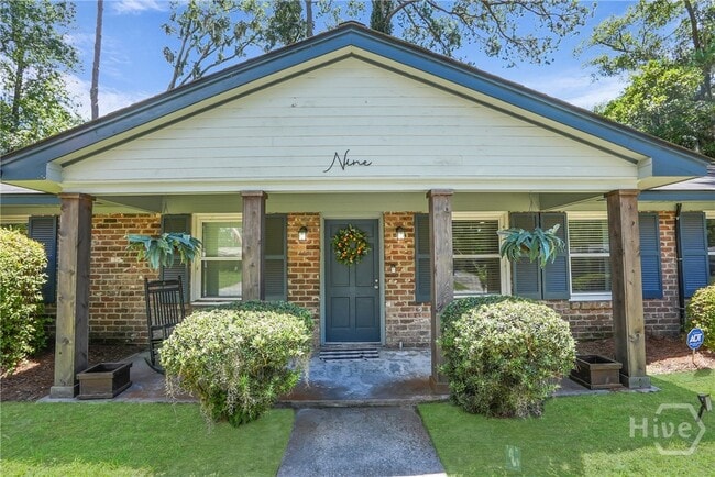 Building Photo - 9 Hillyer Dr