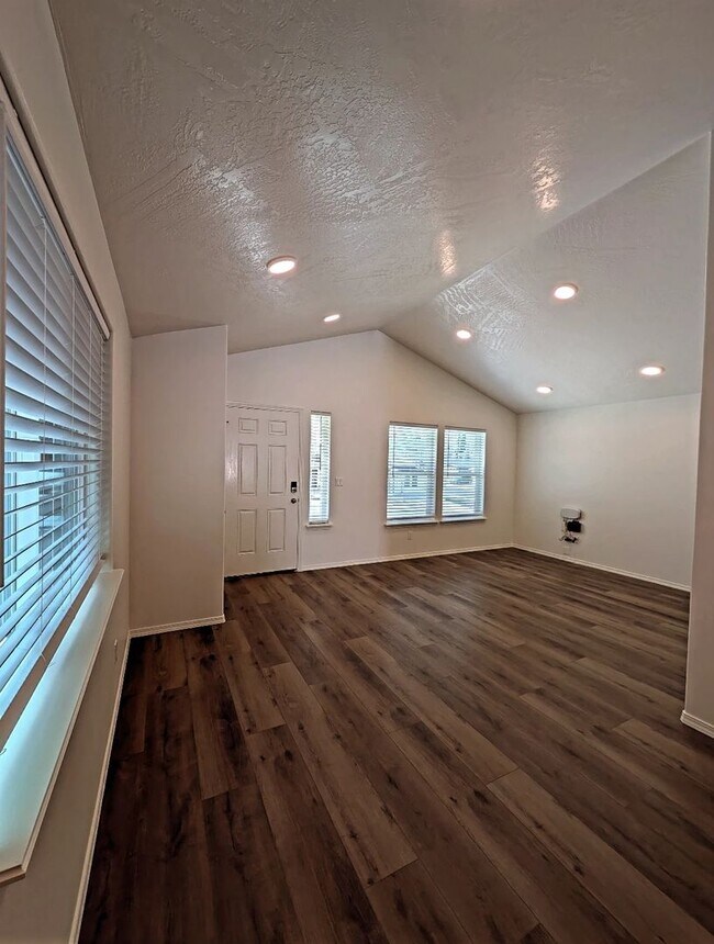 Foto del edificio - New Single Level Home in New SunRidge Community