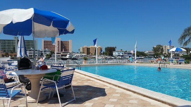 clubhouse heated pool - 10215 Regal Dr Apartment