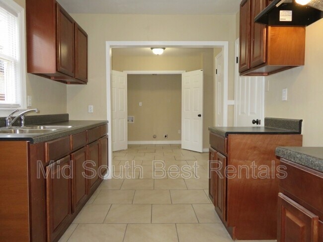 Foto del edificio - 3729 Mason Ave