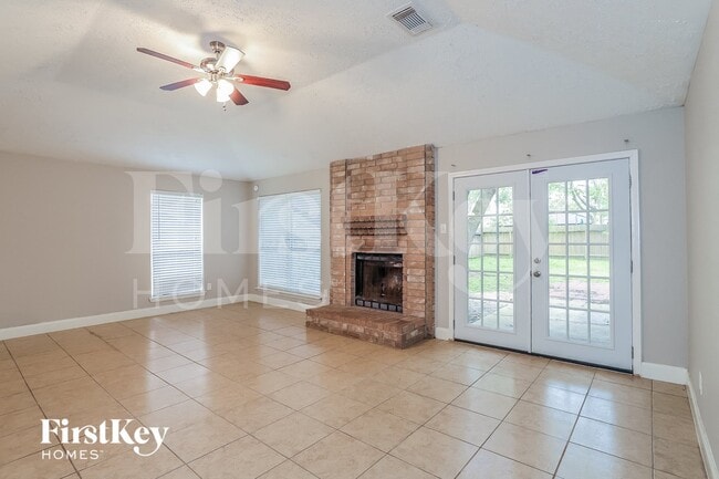 Building Photo - 2922 Laurelridge Dr