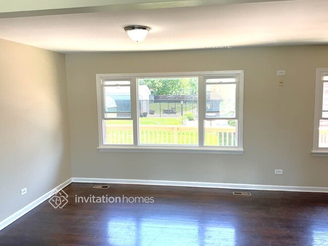 Building Photo - 520 Winston Dr