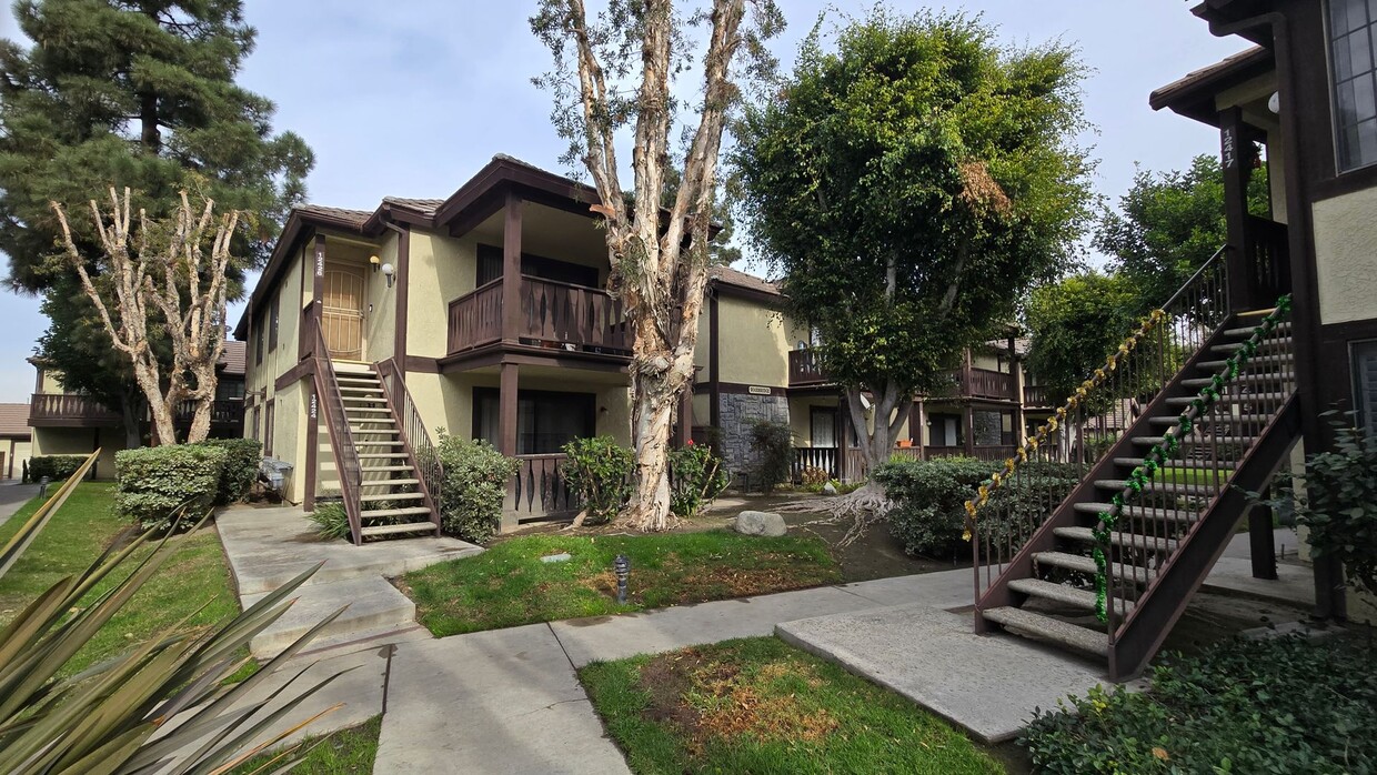 Foto principal - Garden Grove 1 Bedroom Condo for Lease - W...