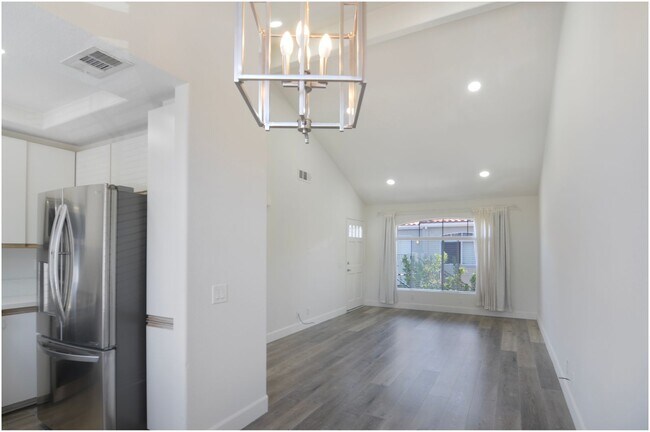 Foto del edificio - 49 Whippoorwill Ln
