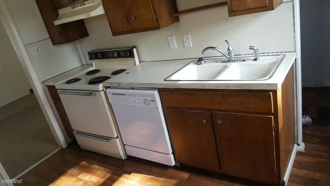 Foto del edificio - 430 Ainsworth Cir