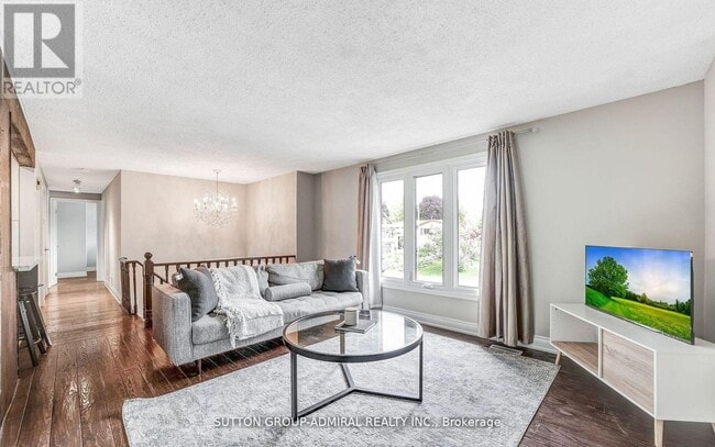 Building Photo - 14 Chippawa Ct