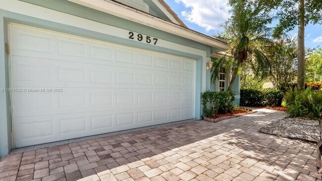 Foto del edificio - 2957 Quail Run Ln