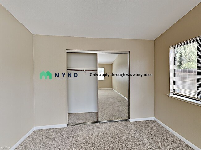 Building Photo - 3 br, 2 bath Apartment - 3602 Binghamton Dr