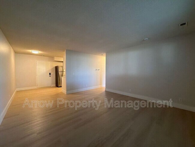 Foto del edificio - 515 W Saunders Ave